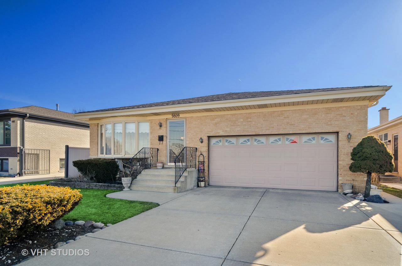 9809 N Greenwood Ave., Niles, IL 60714