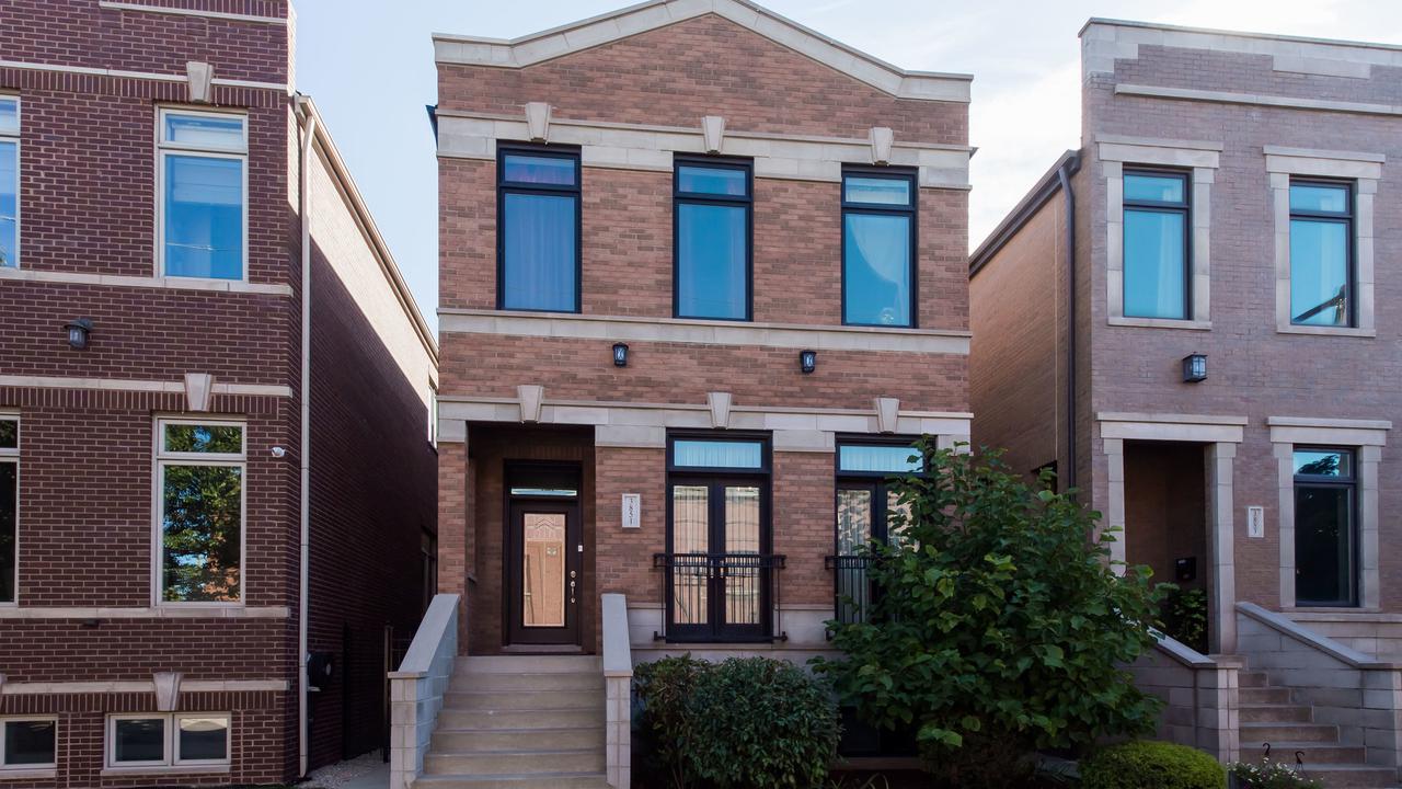 3851 S Lowe Ave., Chicago, IL 60609