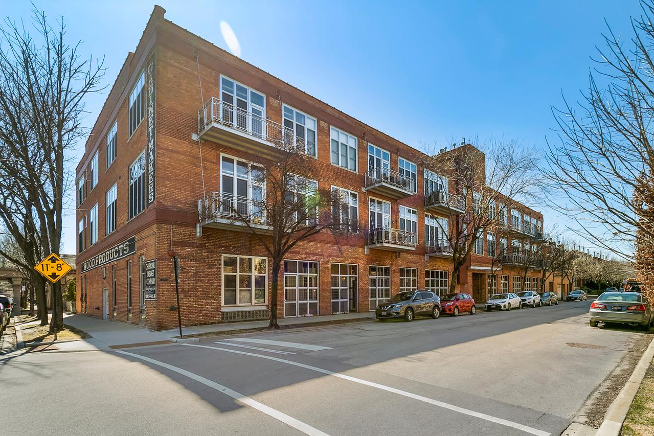 2111 W Churchill St. #105, Chicago, IL 60647