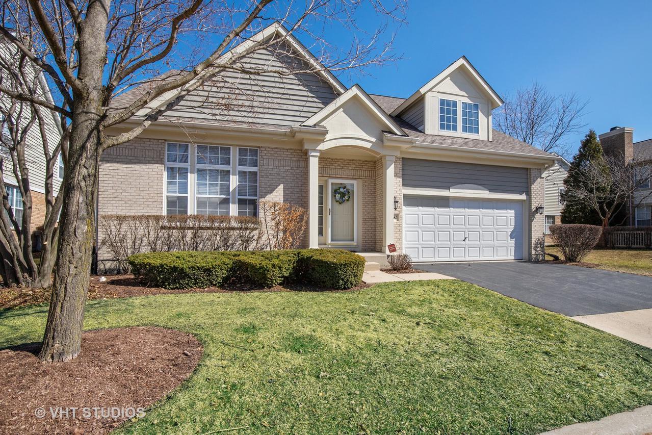 2061 Inverness Dr., Vernon Hills, IL 60061