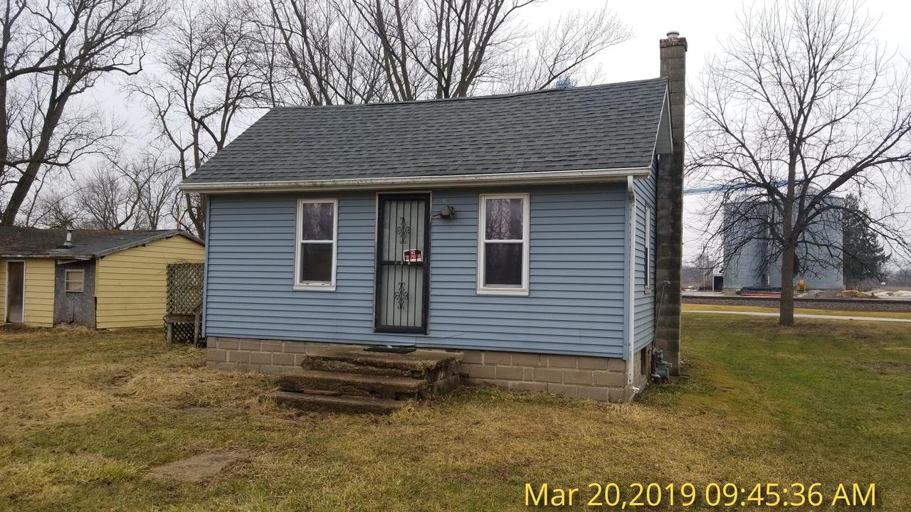 106 High St., Hillsdale, IL 61257