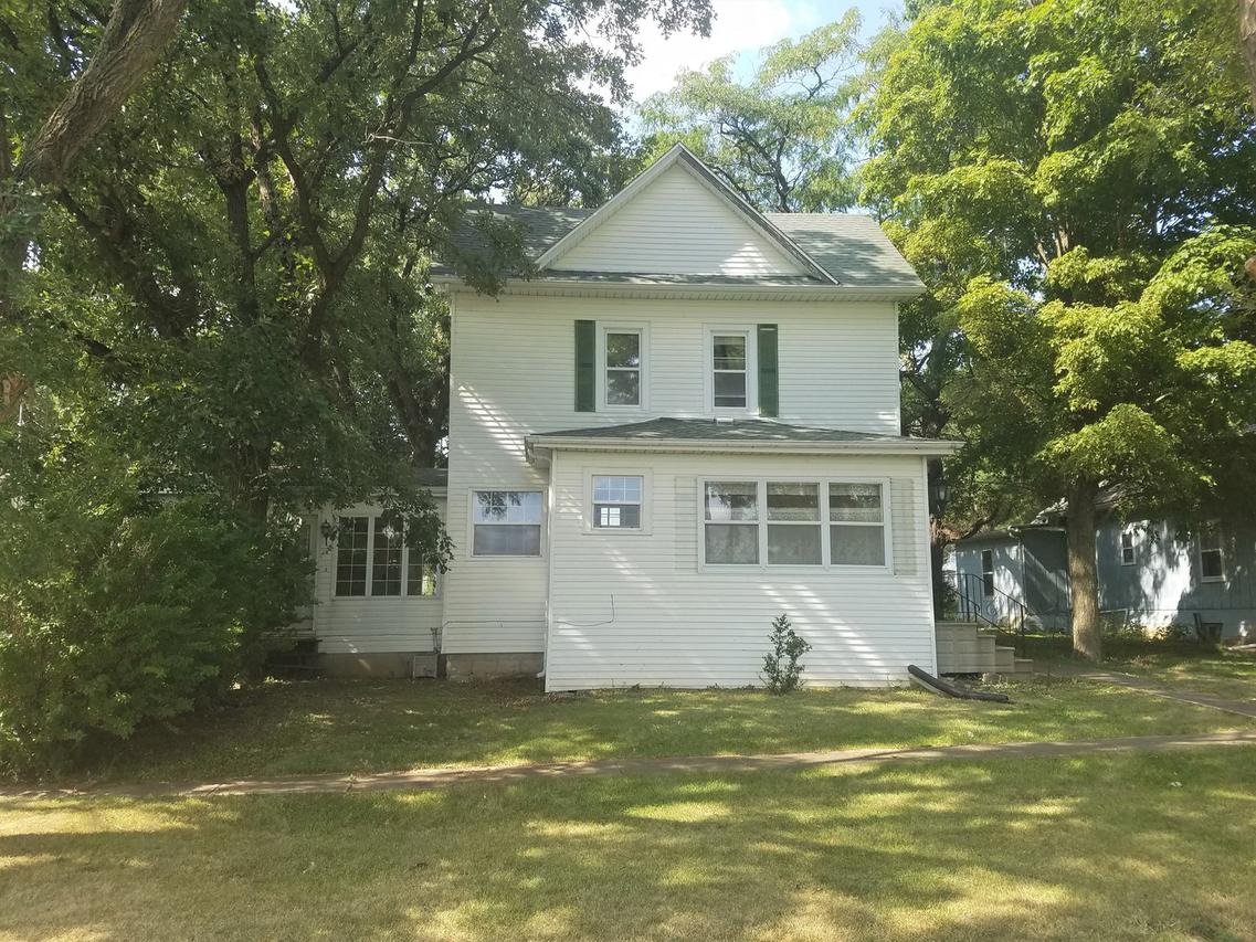 206 South St., Emington, IL 60934