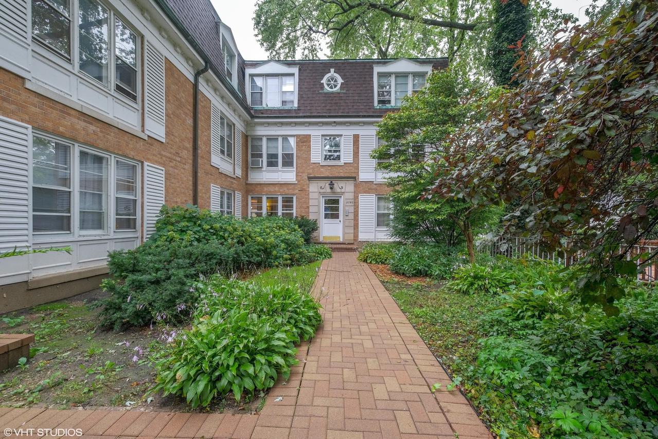 2040 Sherman Ave. #1D, Evanston, IL 60201