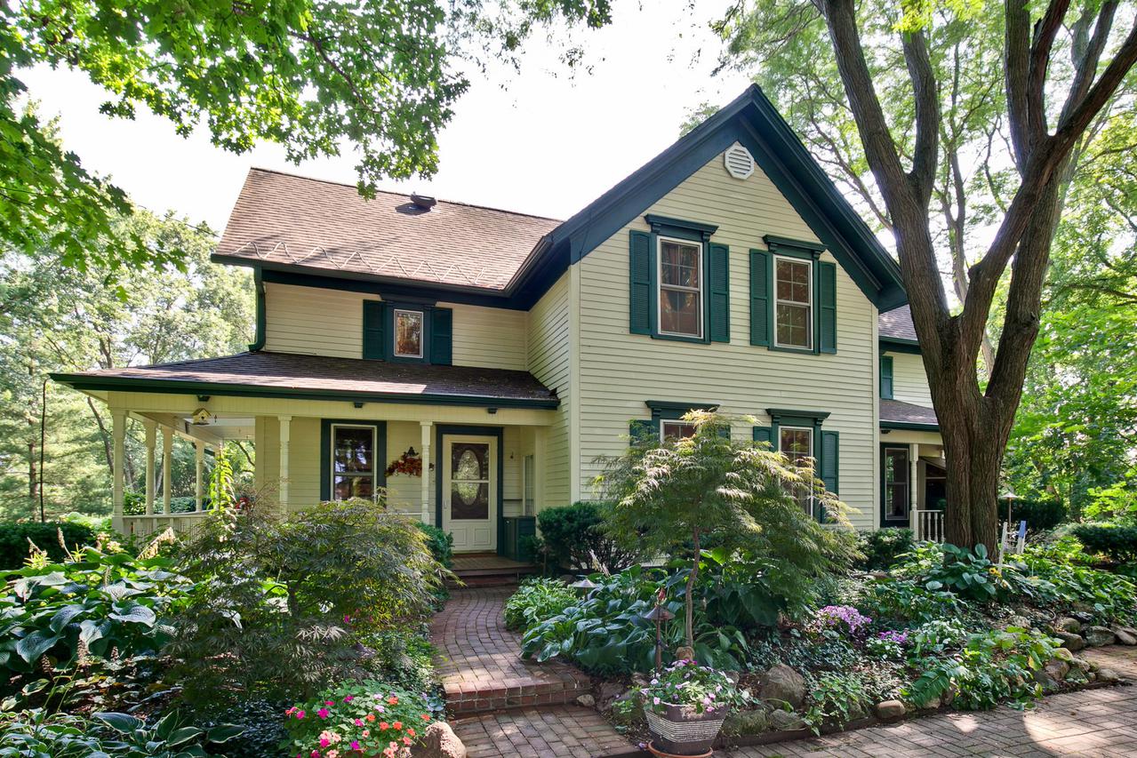 20245 W Indian Creek Rd., Hawthorn Woods, IL 60060