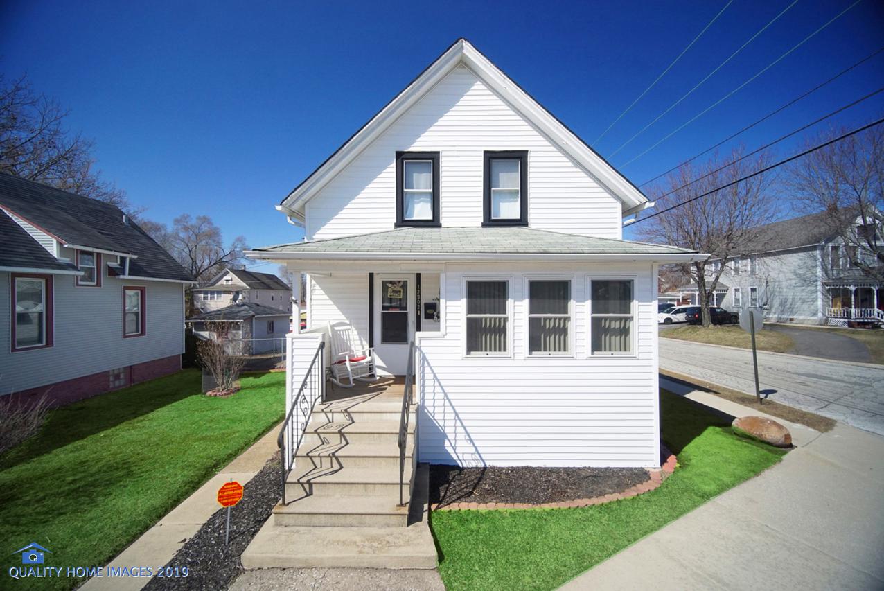 12902 Wahl St., Blue Island, IL 60406