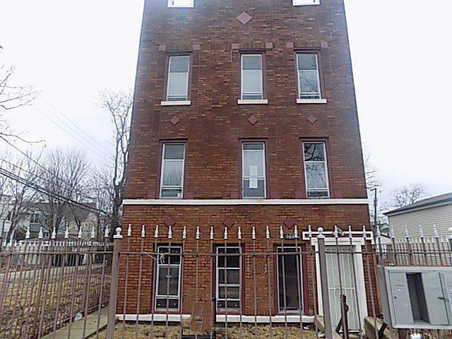 6640 S Carpenter St., Chicago, IL 60621