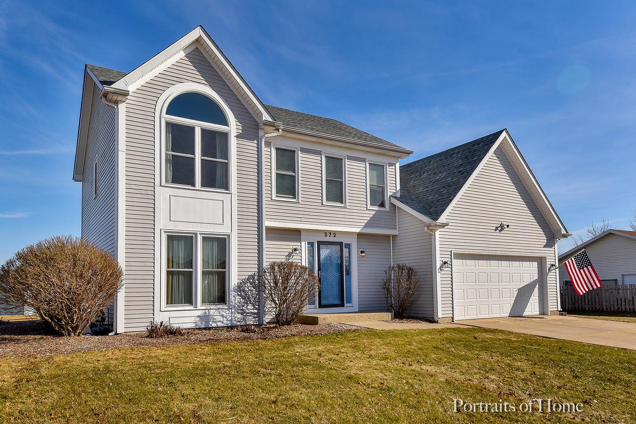 572 Knolls St., Dekalb, IL 60115