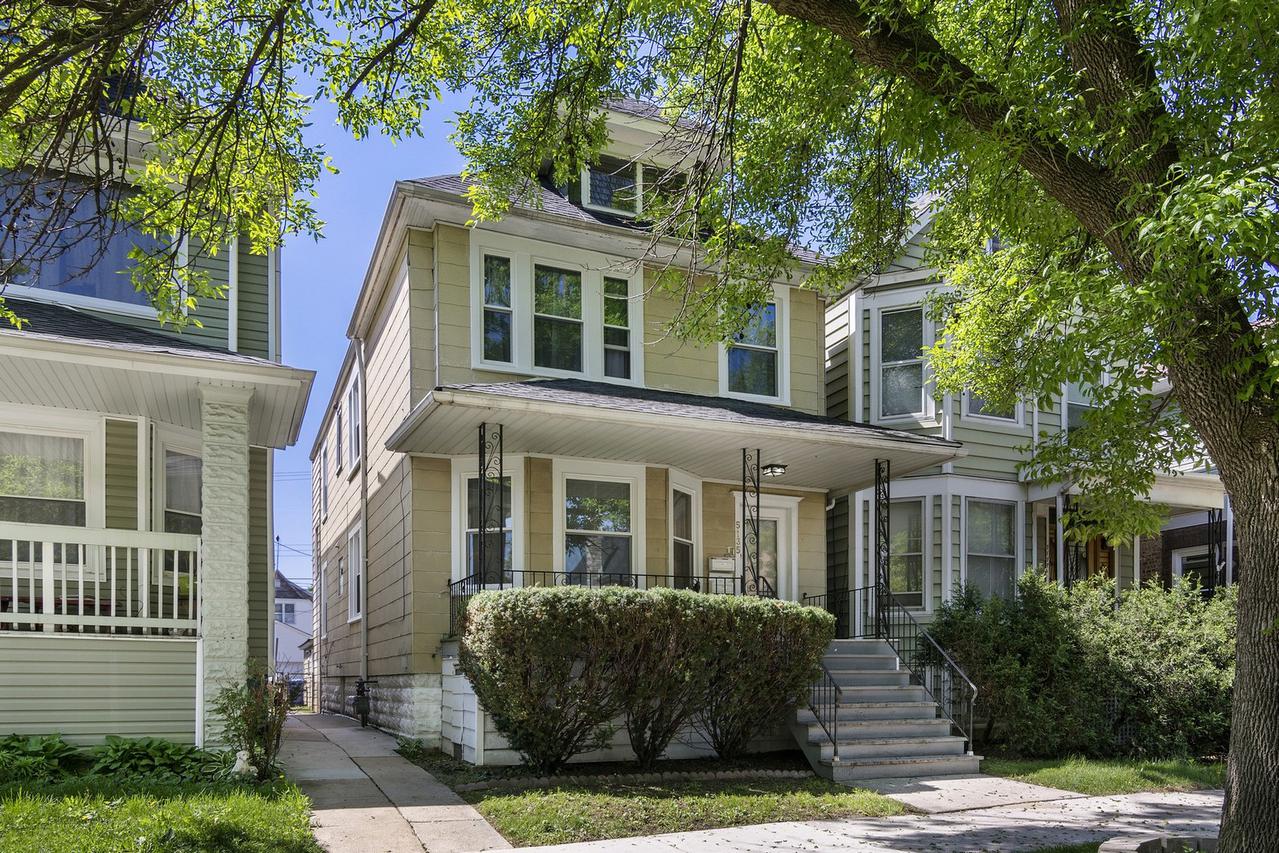 5135 W Dakin St., Chicago, IL 60641