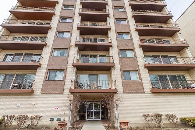 251 Marengo Ave. #4E, Forest Park, IL 60130