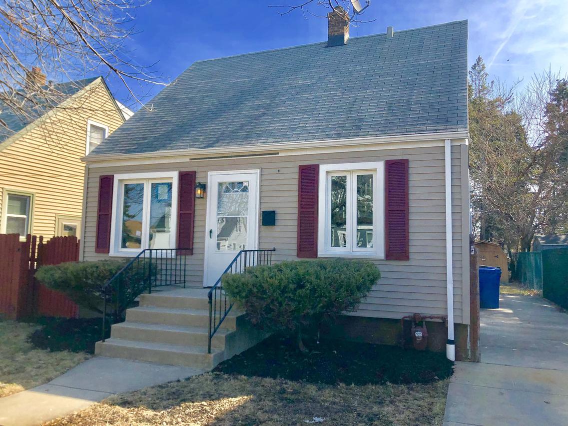 11459 S Saint Louis Ave., Chicago, IL 60655