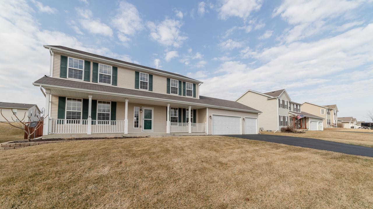 697 Overture Way, Roscoe, IL 61073