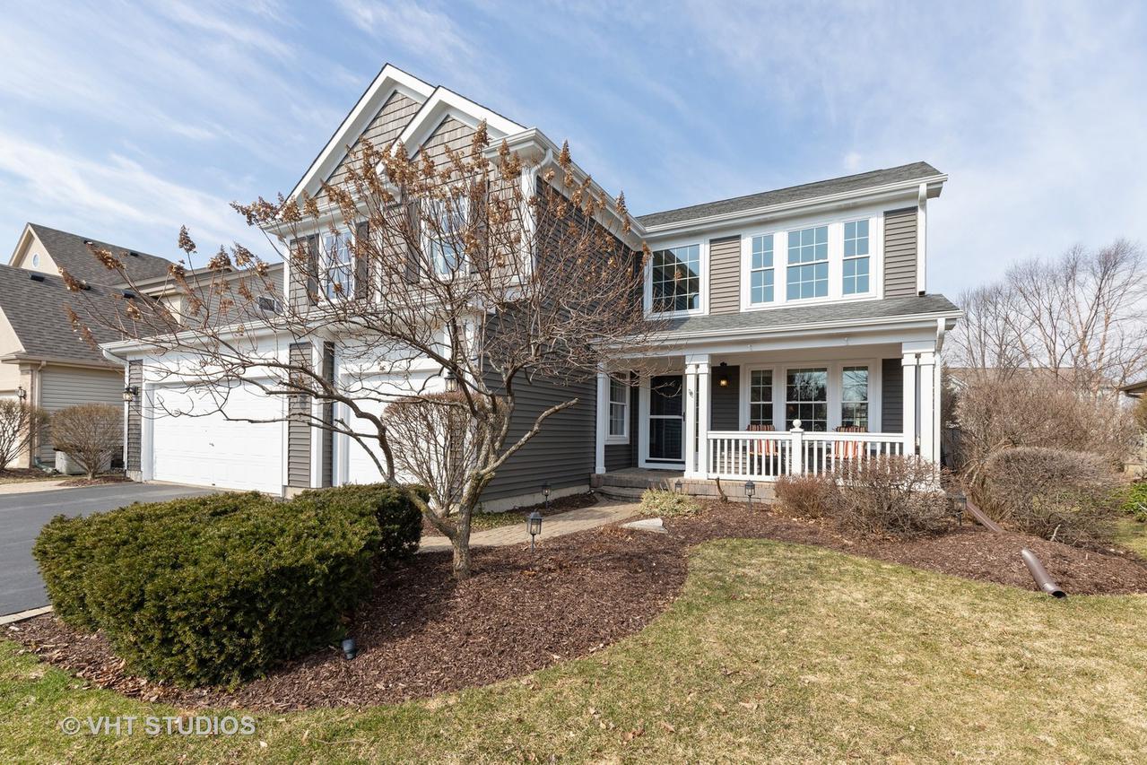 18433 W Springwood Dr., Grayslake, IL 60030