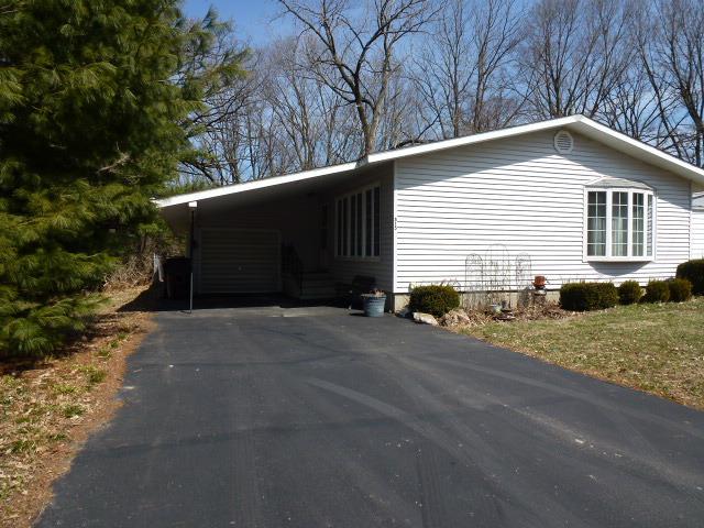 515 W Webster St., Clinton, IL 61727