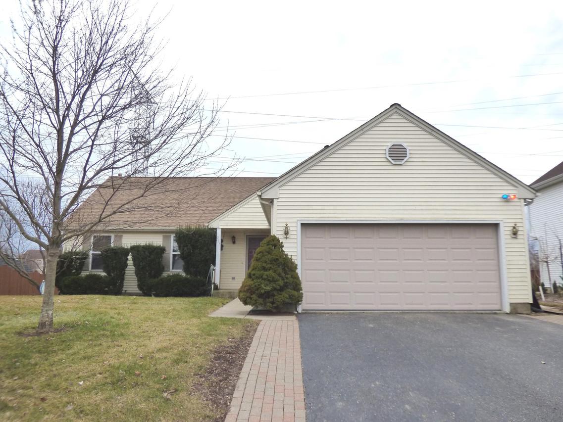 257 Cascade Dr., Crystal Lake, IL 60012
