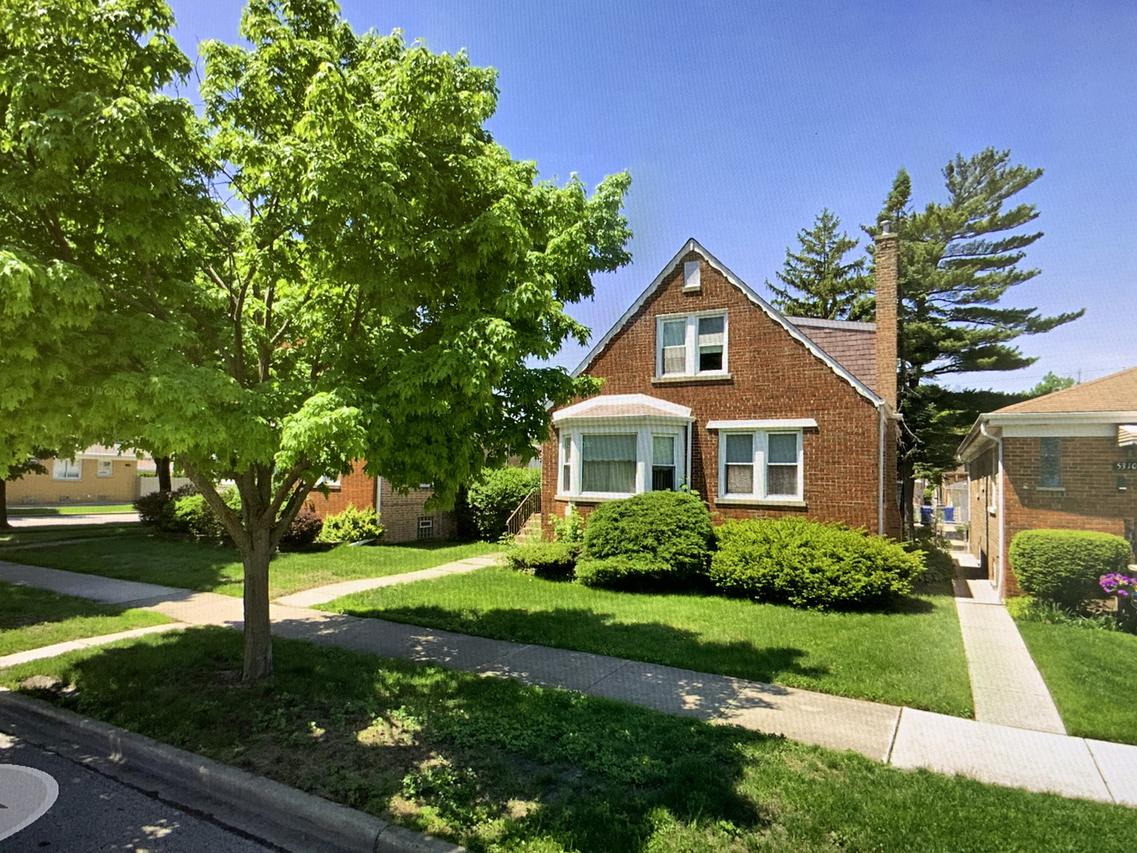 5304 N Moody Ave., Chicago, IL 60630