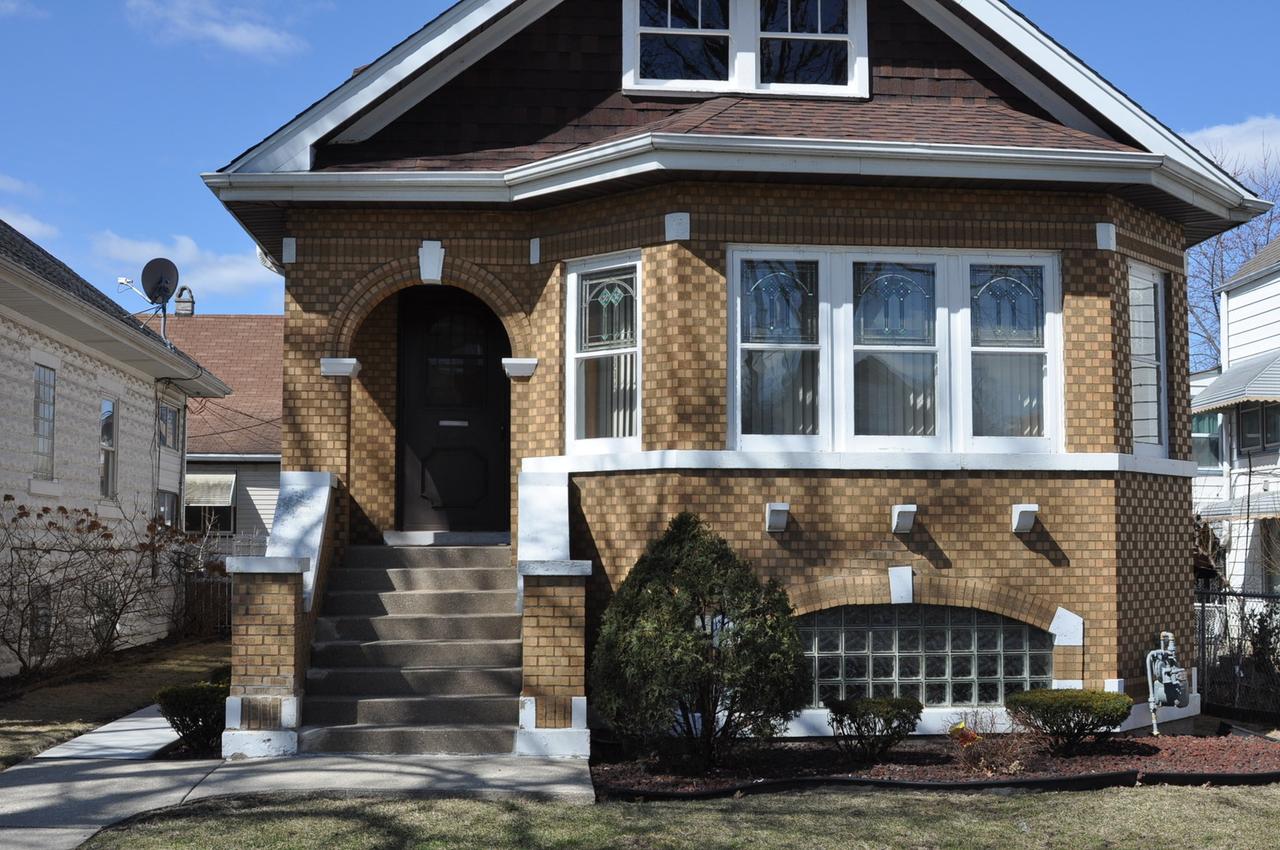 1322 Gunderson Ave., Berwyn, IL 60402
