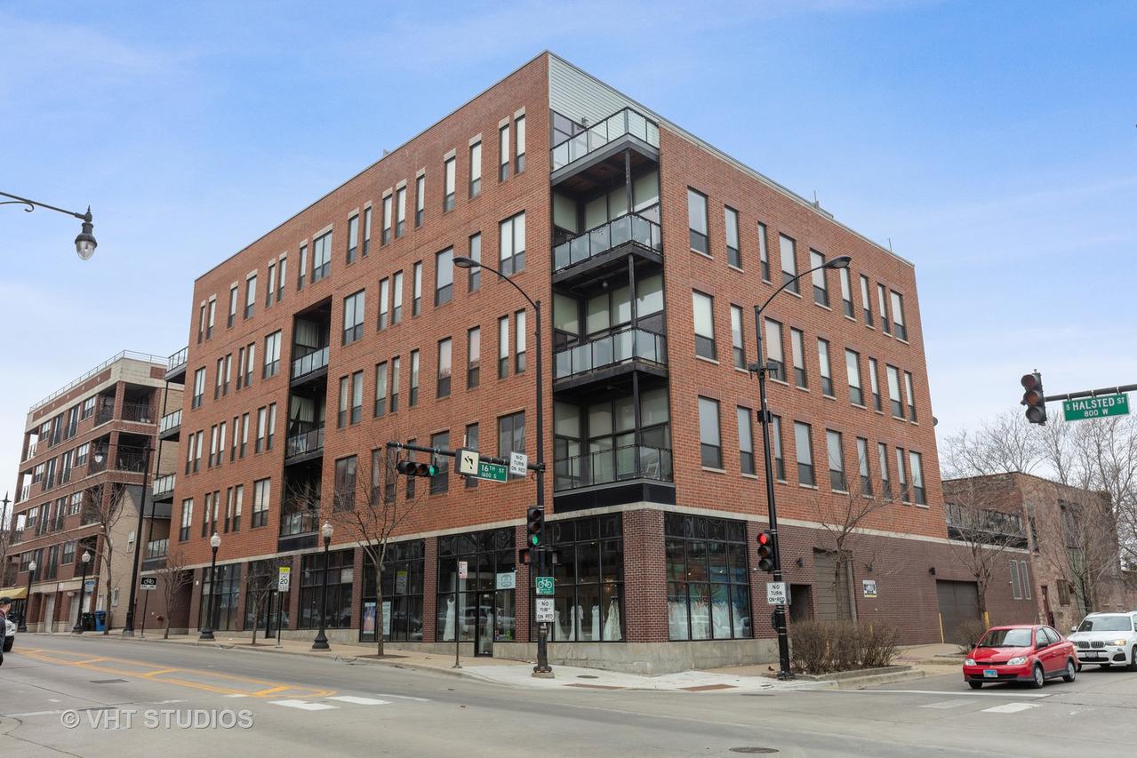 1610 S Halsted St. #204, Chicago, IL 60608