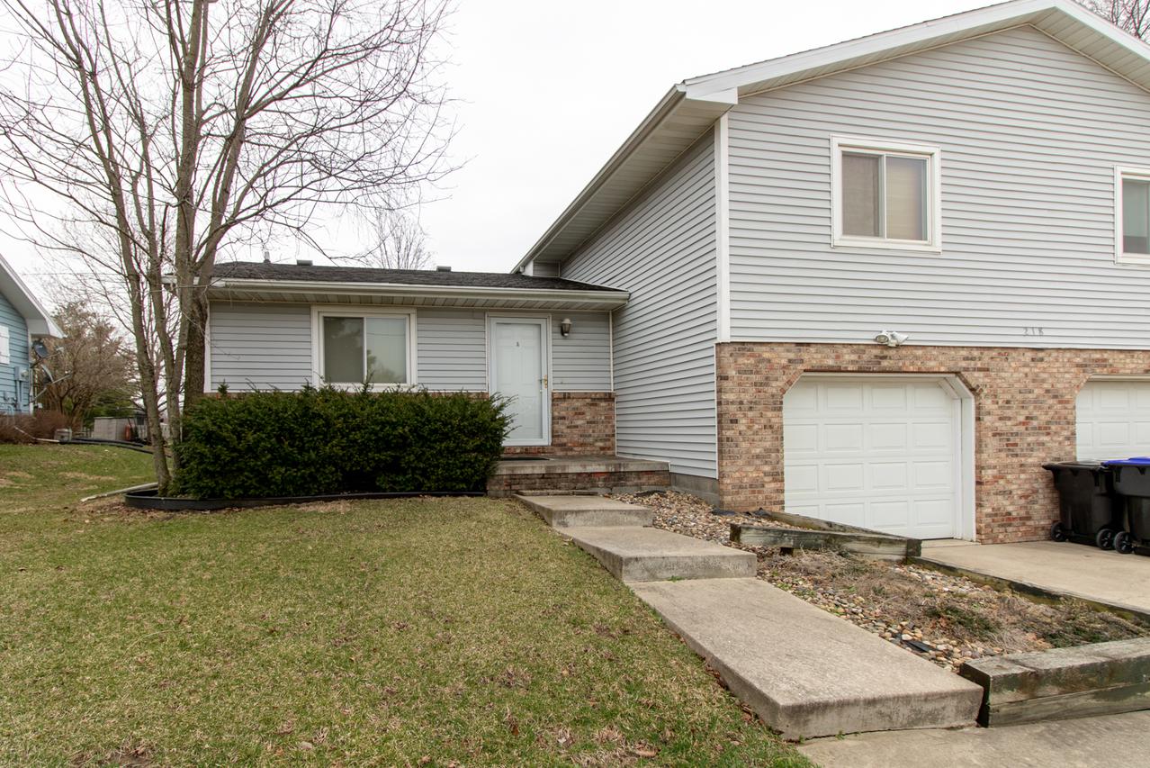 218 Greenwood Ave. #A, Bloomington, IL 61704