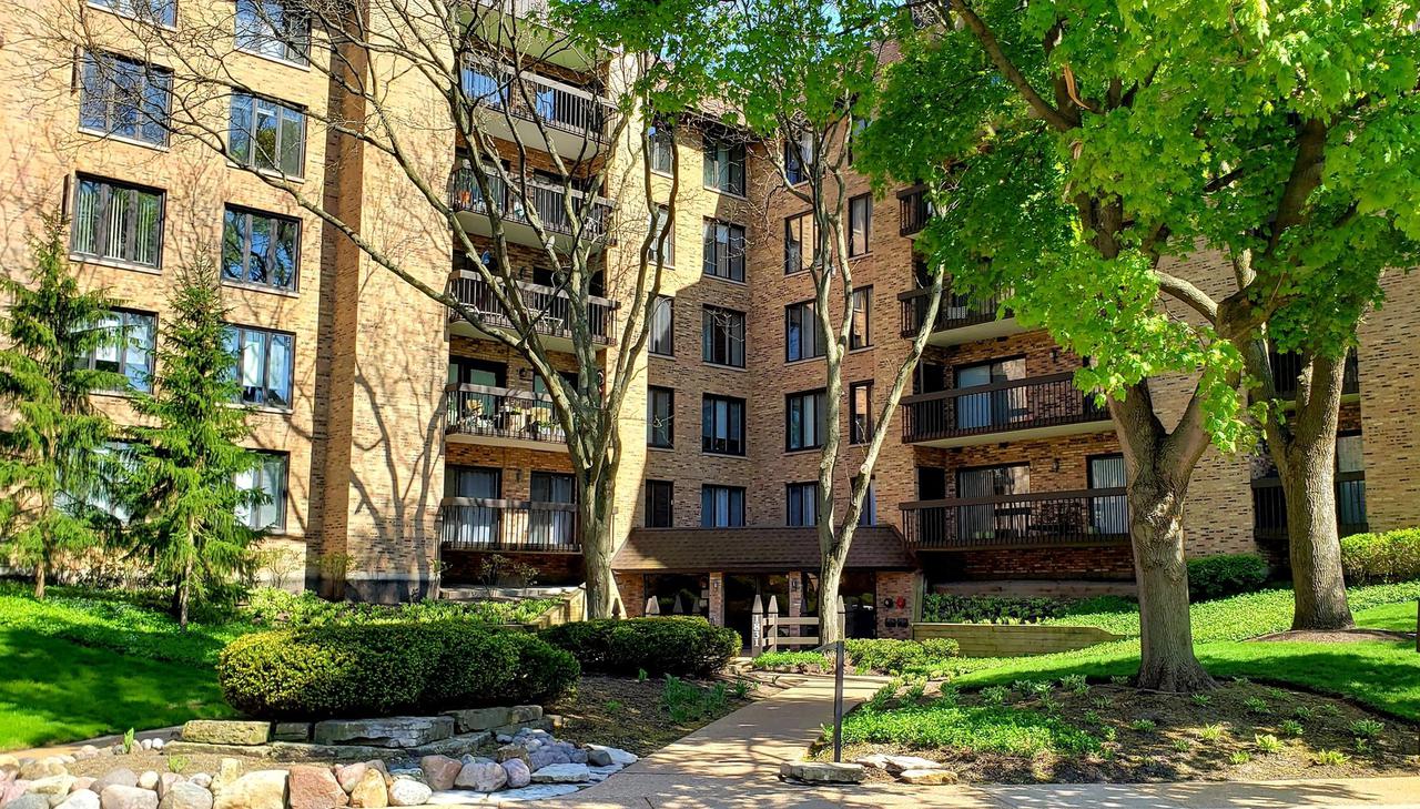 1831 Mission Hills Rd. #507, Northbrook, IL 60062