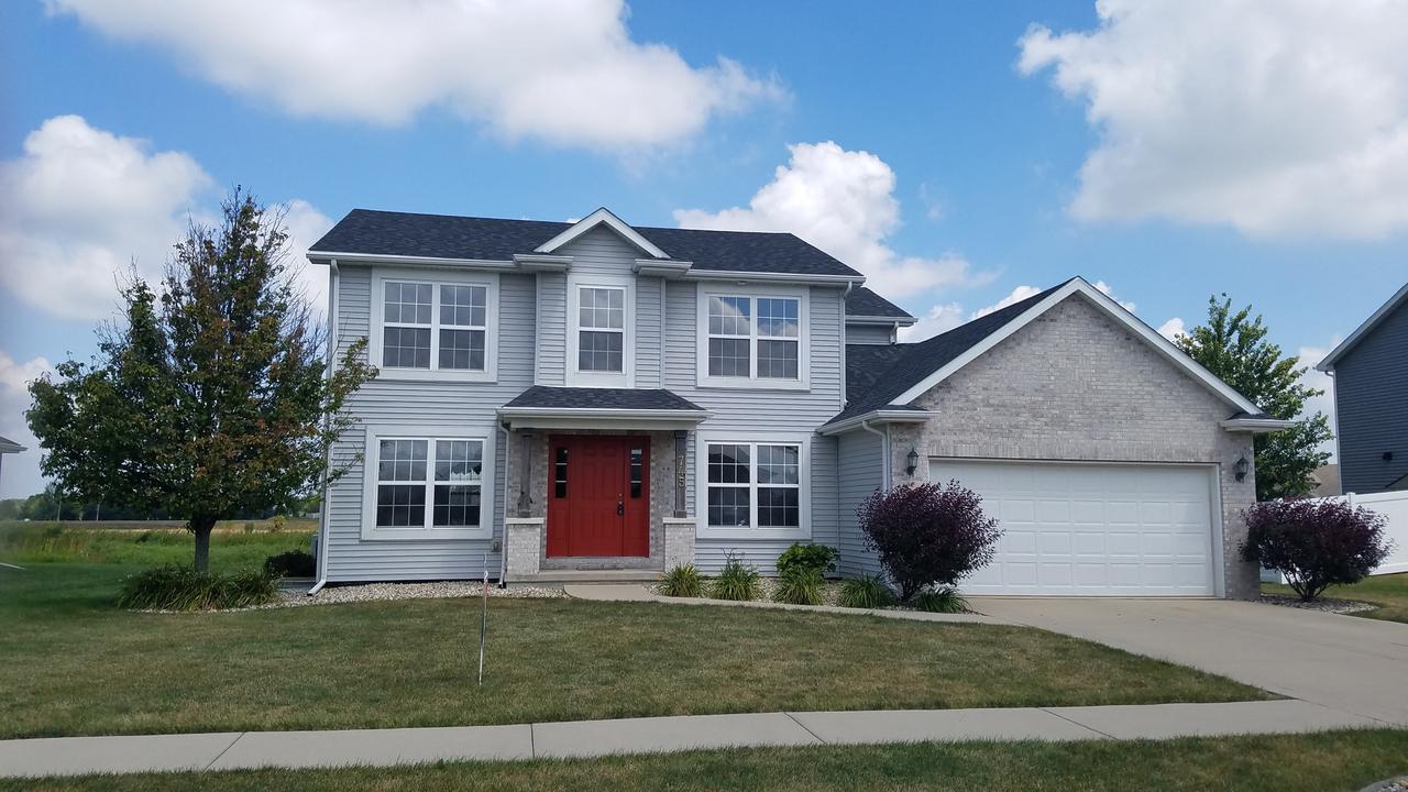 745 Meadowbrook Ln., Bourbonnais, IL 60914