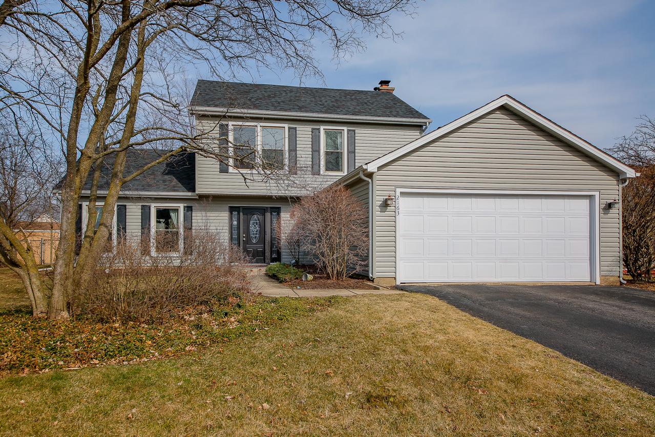 2163 Stirrup Ln., Wheaton, IL 60189