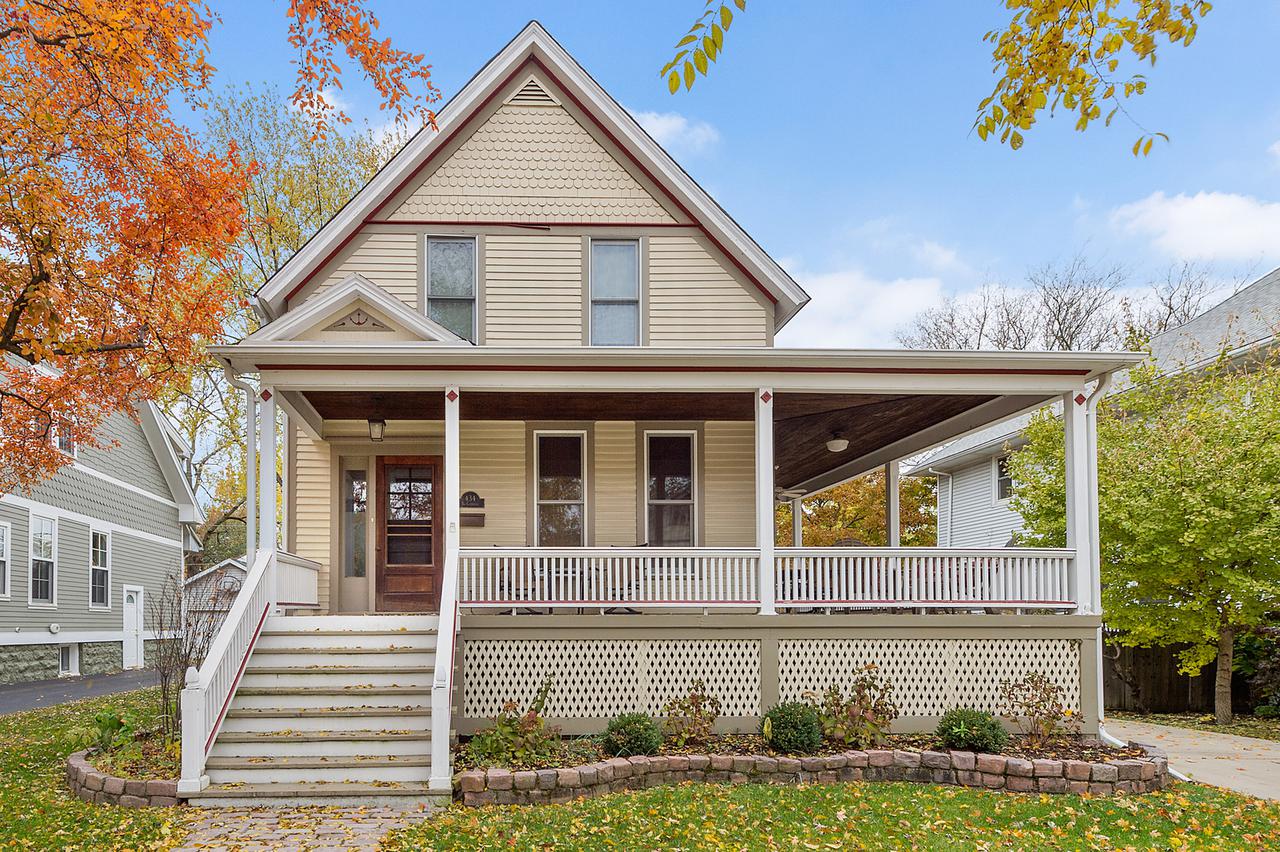 434 S Catherine Ave., La Grange, IL 60525