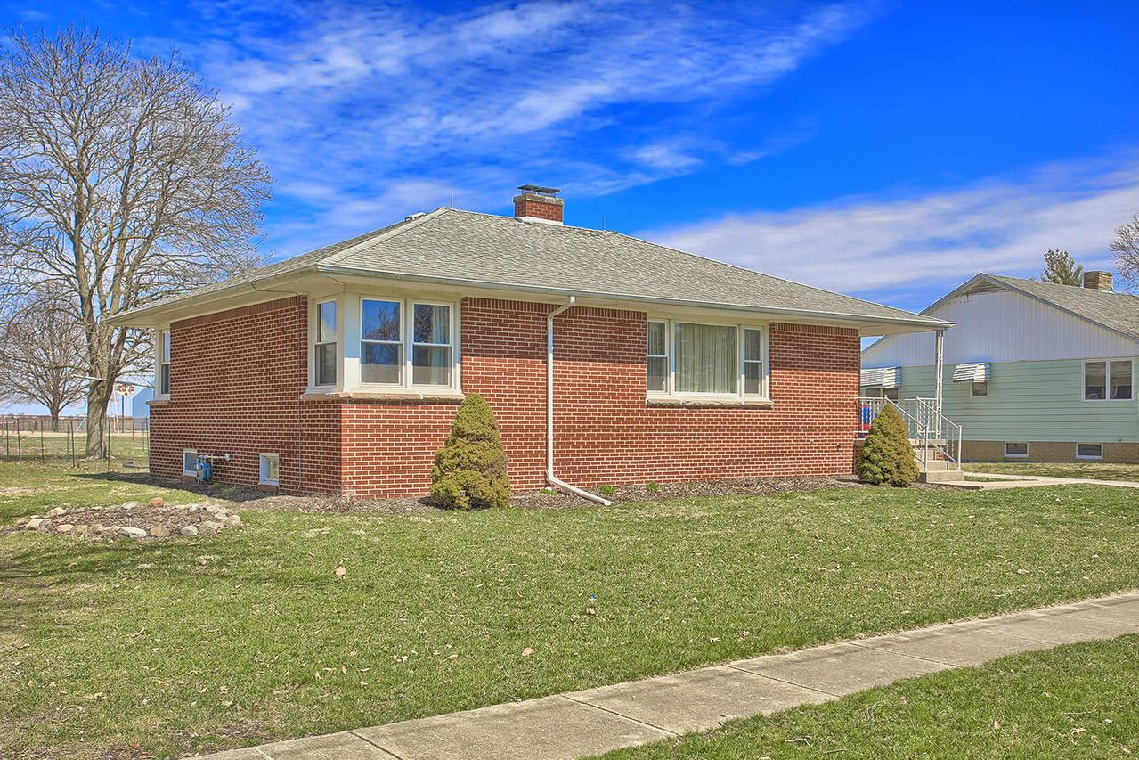 306 E Main St., Royal, IL 61871