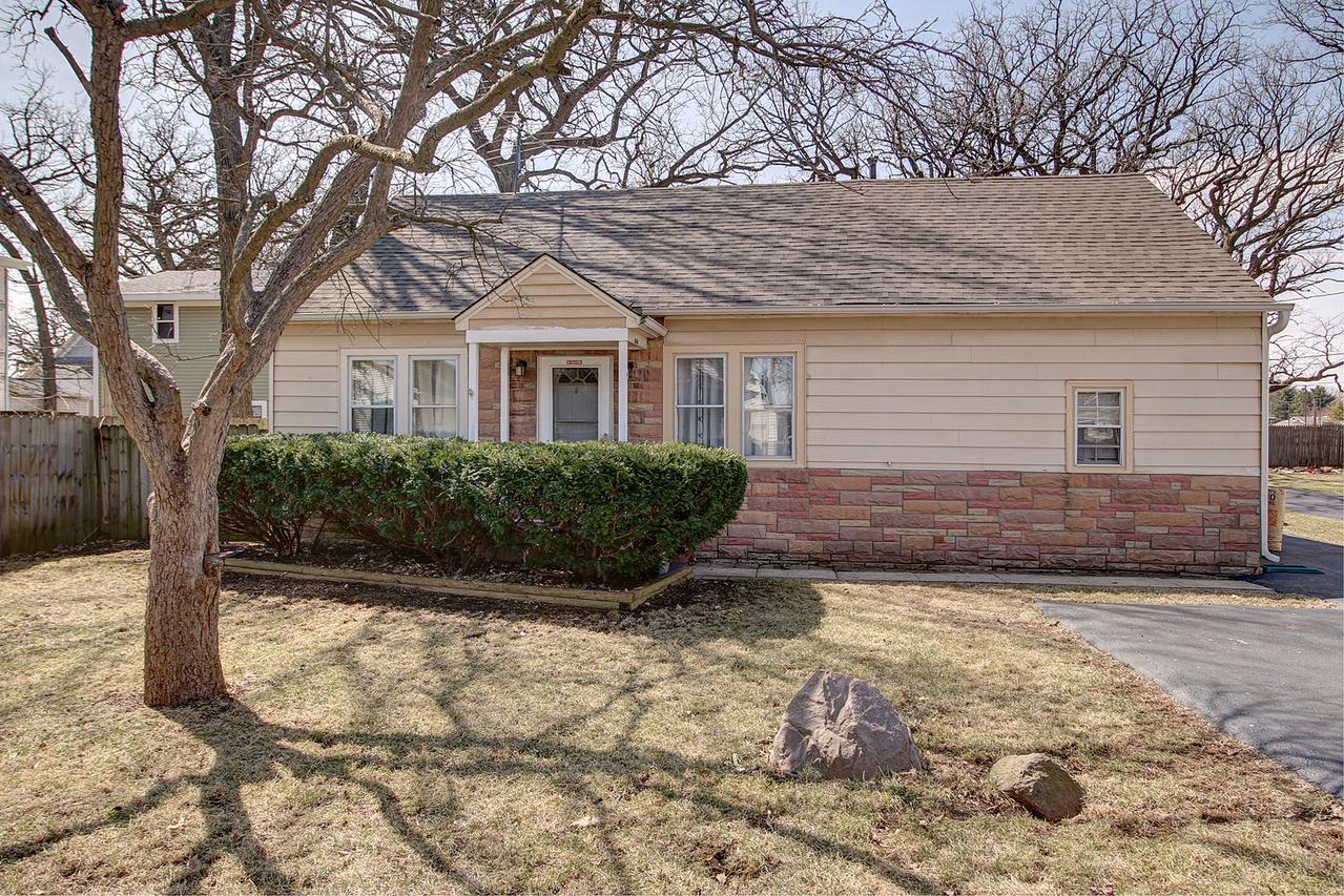 16140 S Lawrence St., Plainfield, IL 60544