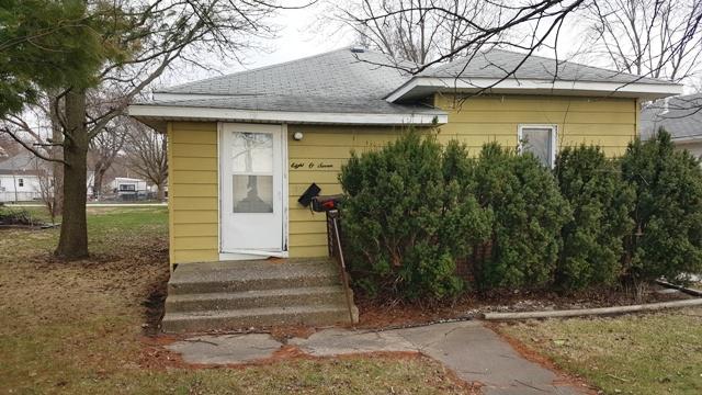 807 S Sycamore St., Villa Grove, IL 61956
