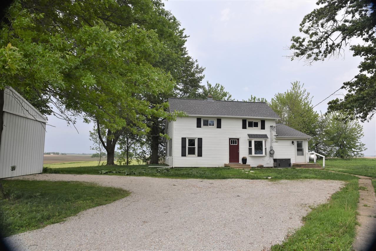 810 County Road 2300 E., Homer, IL 61849