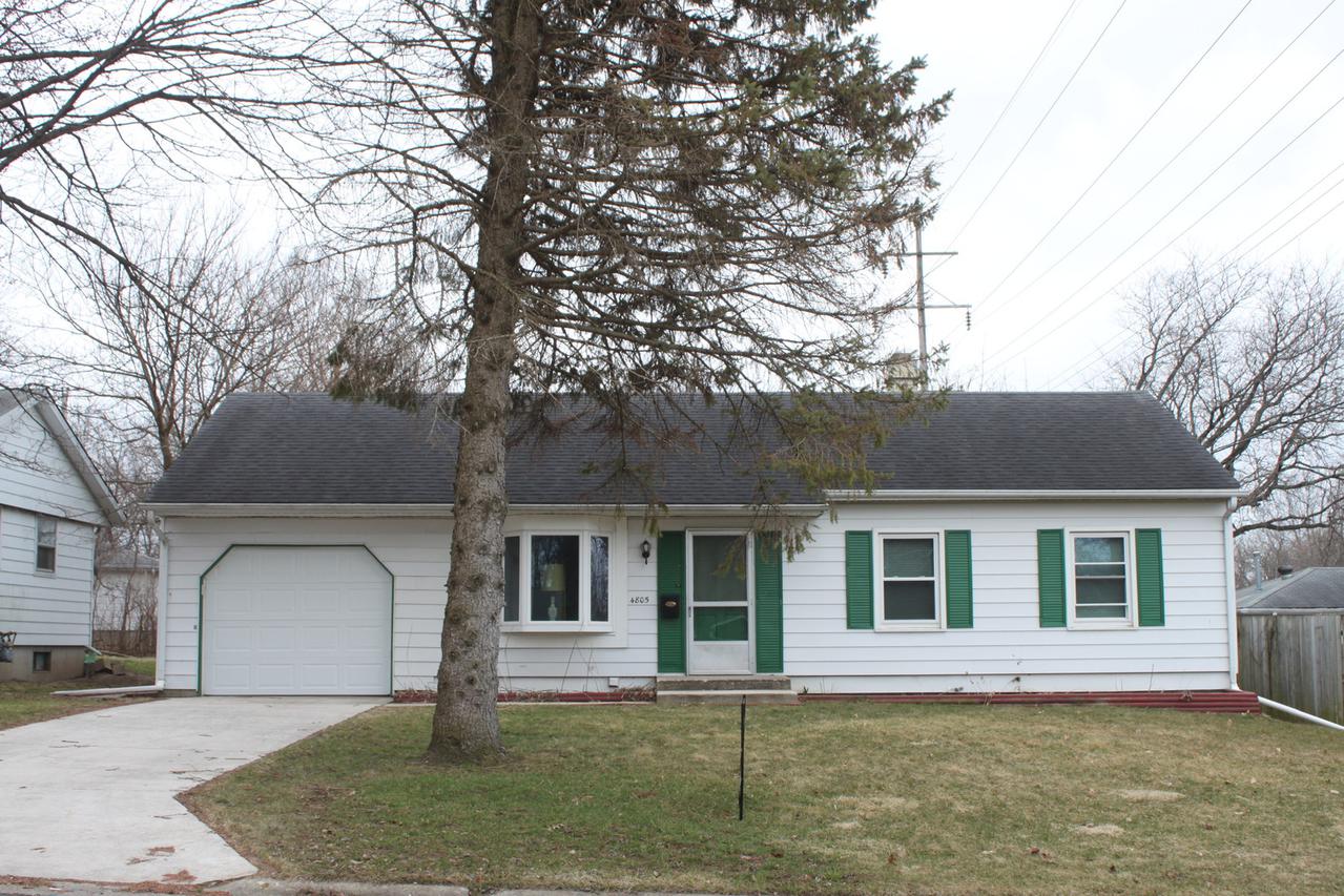 4805 Waukegan Dr., Rockford, IL 61108