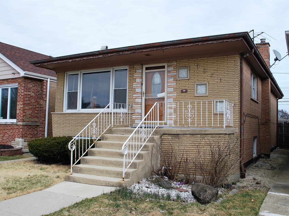 5031 S La Crosse Ave., Chicago, IL 60638