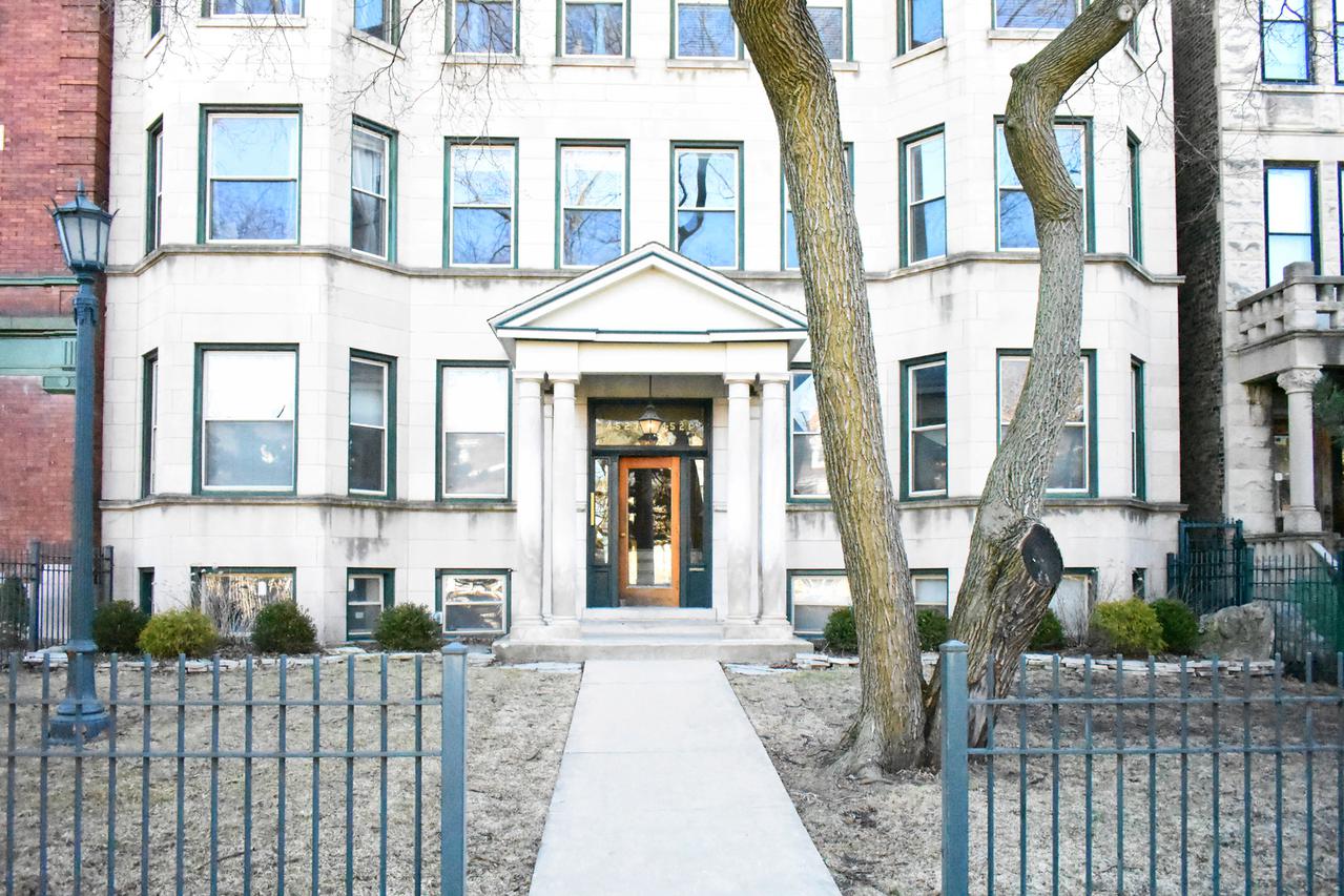 4523 N Dover St. #2N, Chicago, IL 60640