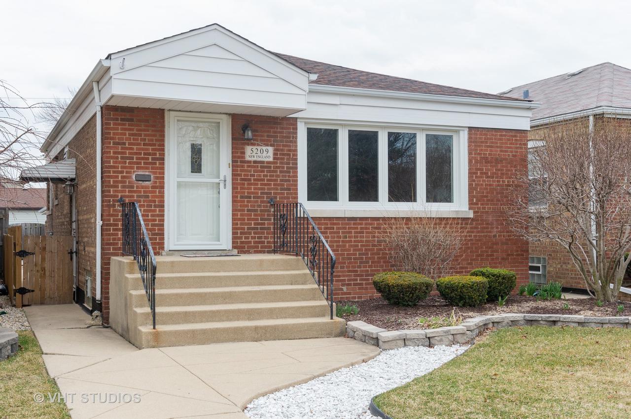 5209 S New England Ave., Chicago, IL 60638