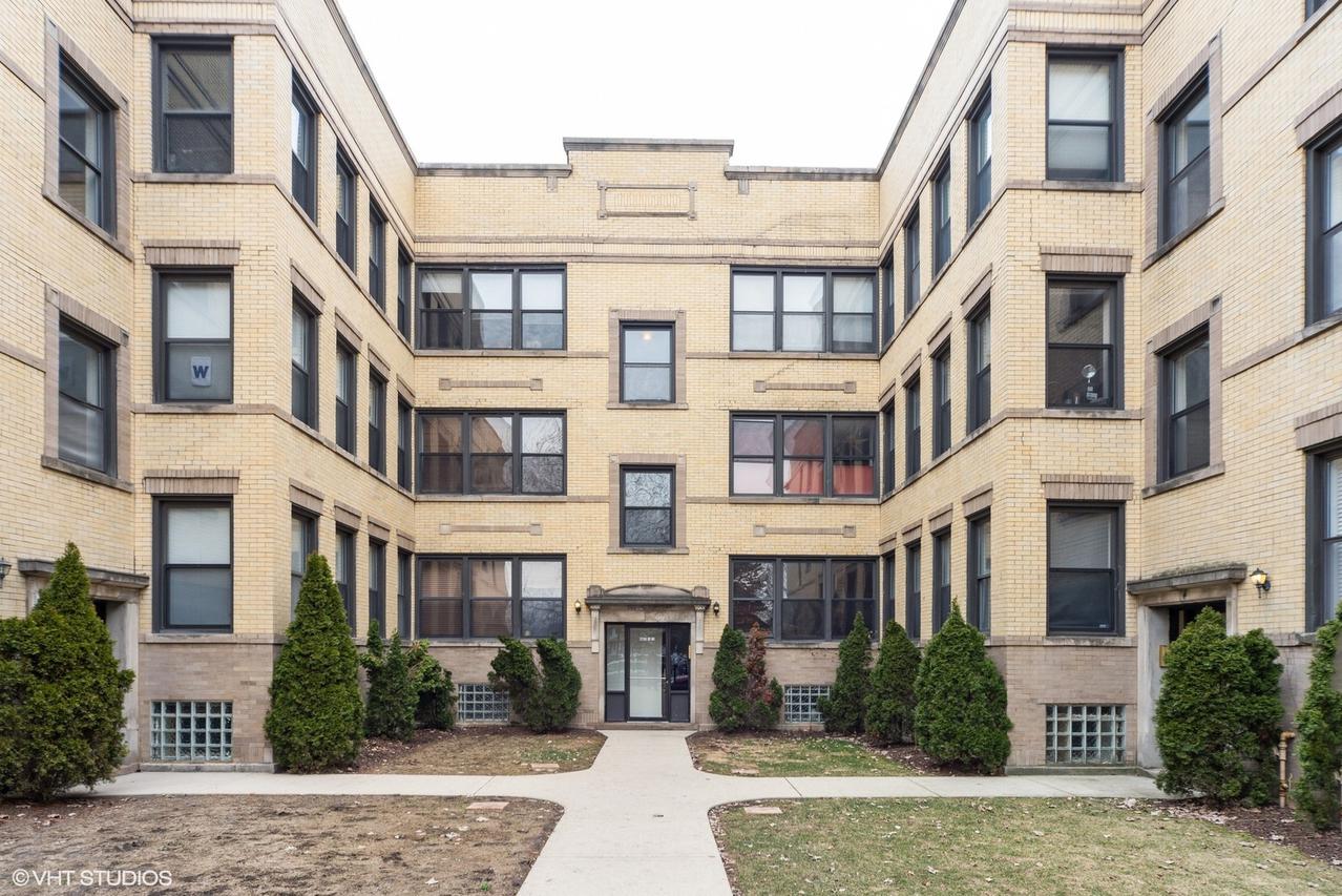 4825 N Kimball Ave. #2, Chicago, IL 60625