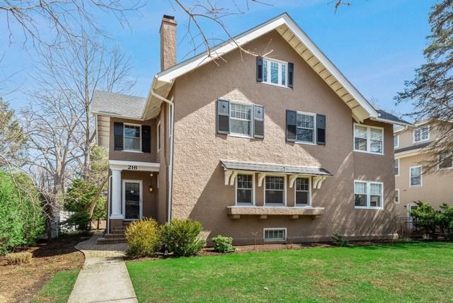 216 Broadway Ave., Wilmette, IL 60091