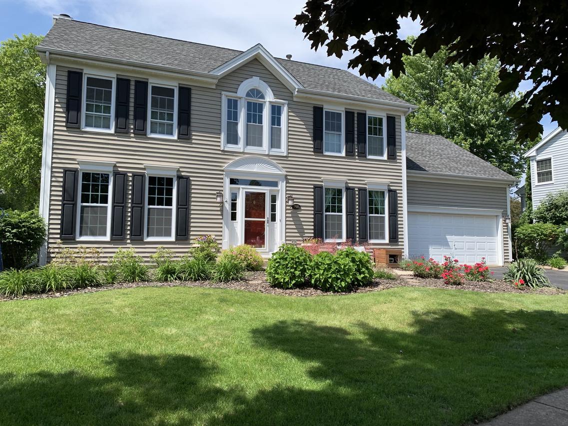 768 Wexford Ct., Grayslake, IL 60030