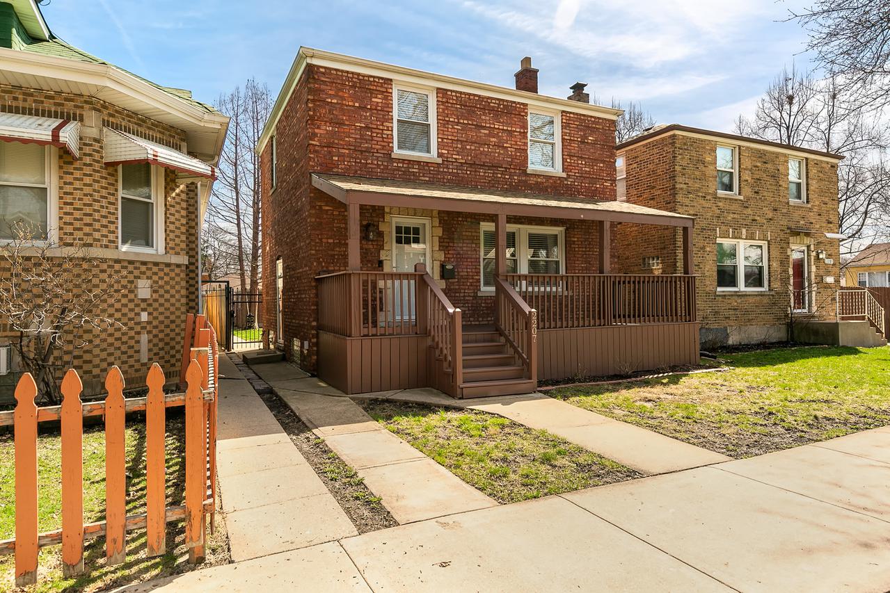 2207 N Mulligan Ave., Chicago, IL 60639