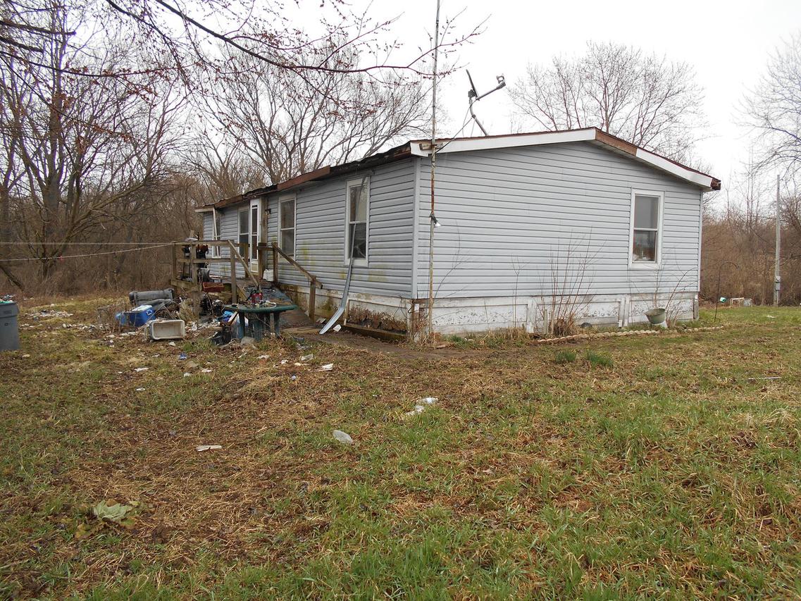 15184 800 North Ave., Tiskilwa, IL 61368