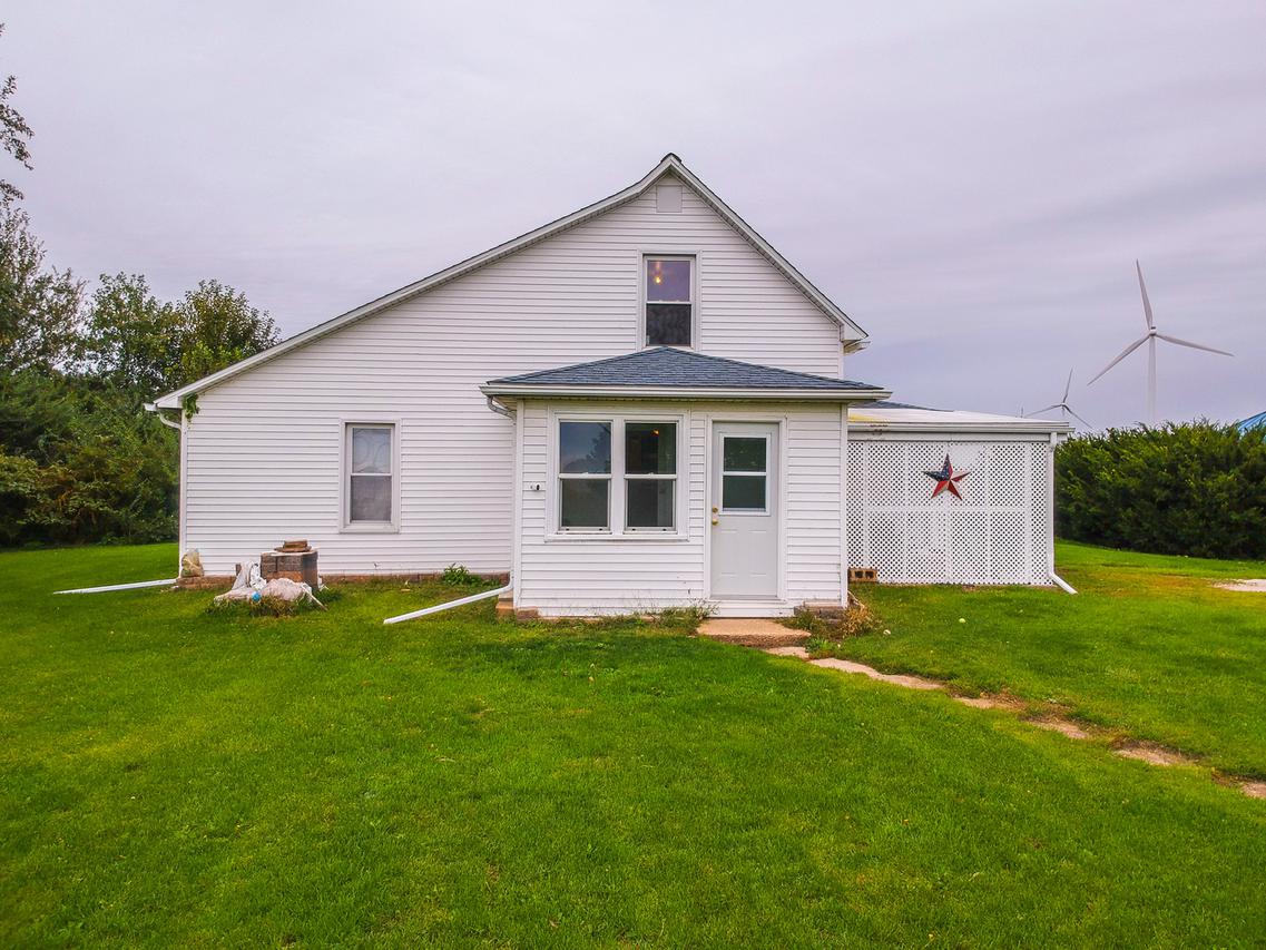 10874 N 3025 East Rd., Arrowsmith, IL 61722