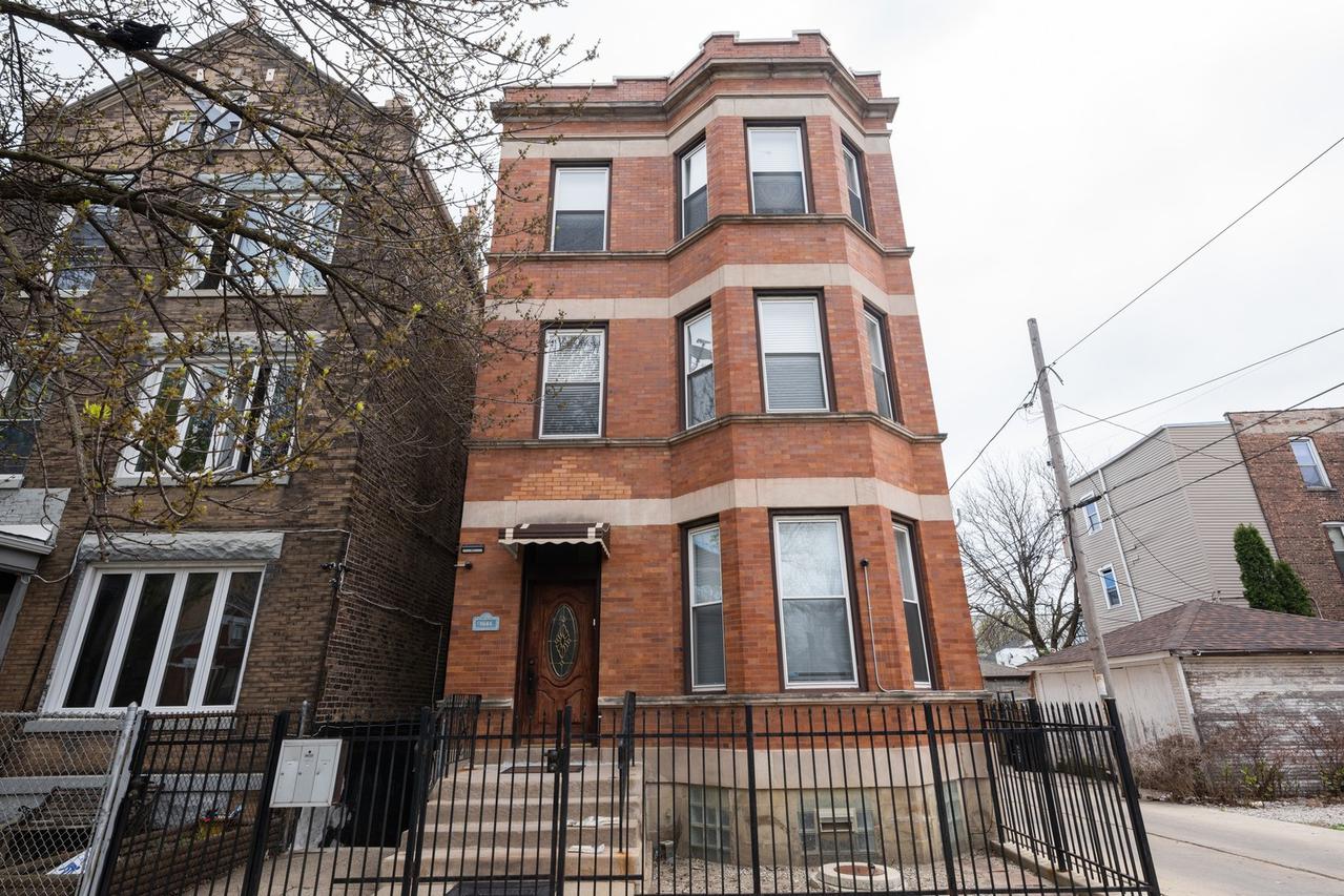 1643 S Fairfield Ave., Chicago, IL 60608