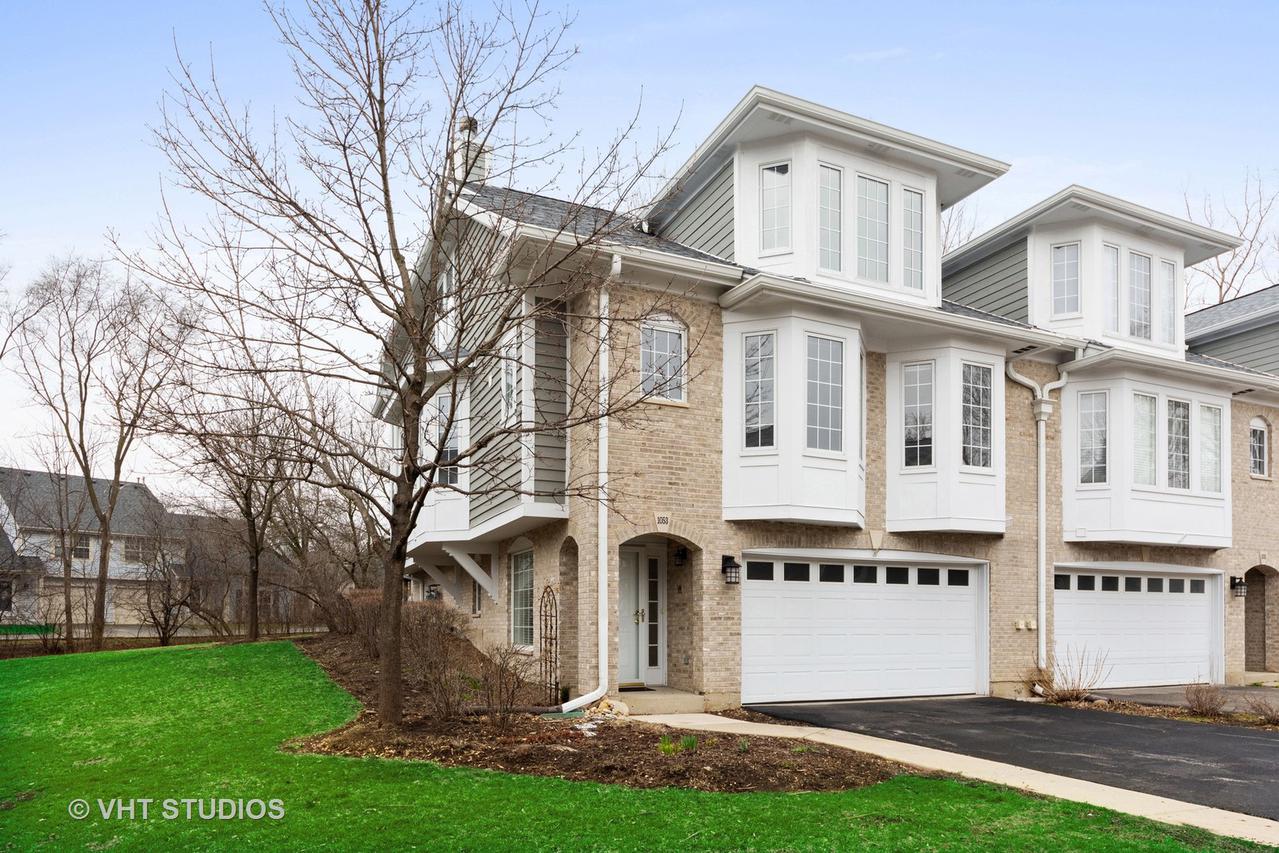 1053 N Glenview Ct., Palatine, IL 60067