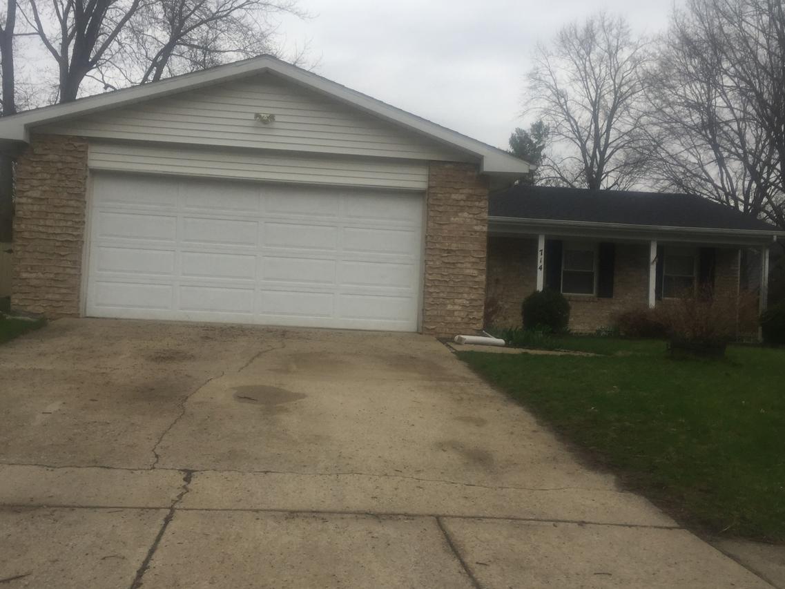 714 N Ashton Ln., Champaign, IL 61820