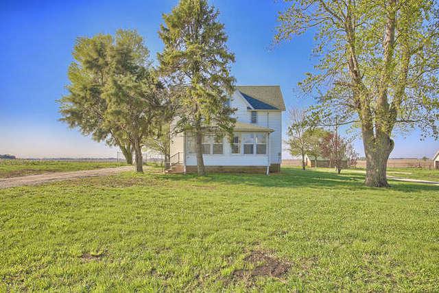2249 CR 300n, Broadlands, IL 61816