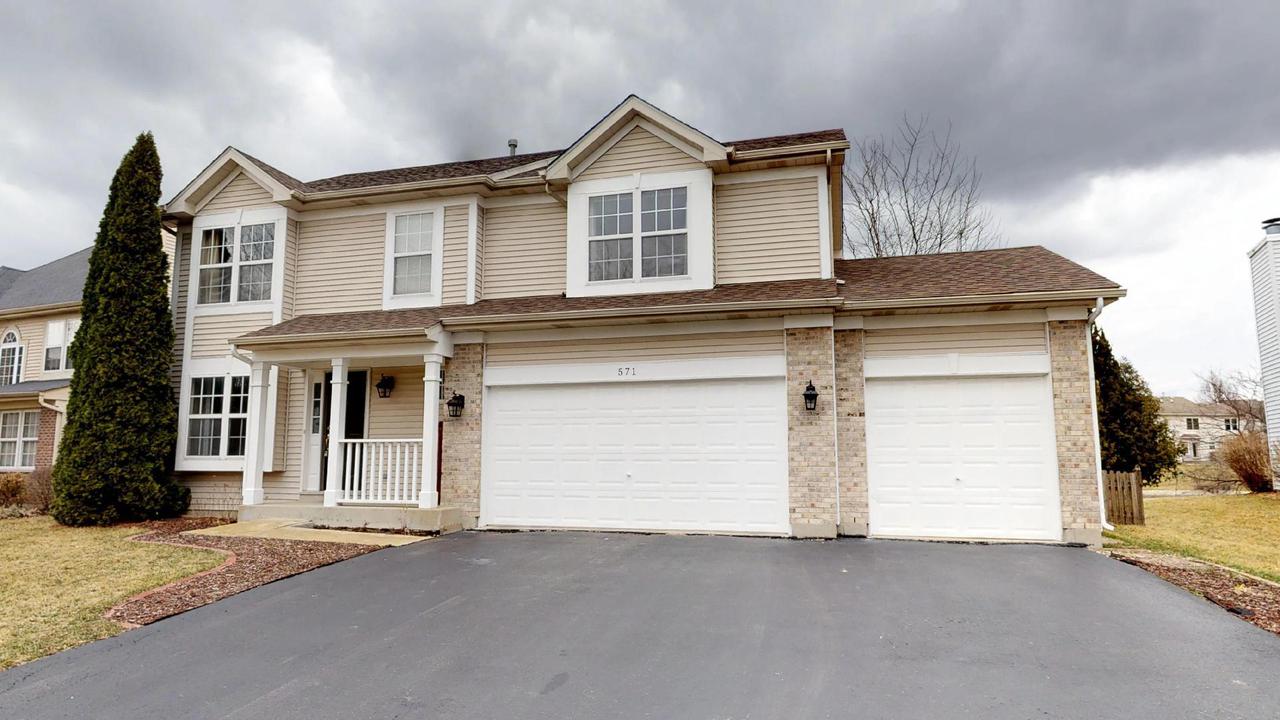 571 Waterford Dr., Oswego, IL 60543