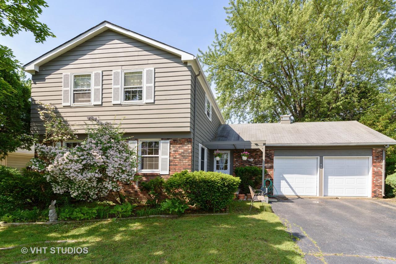 931 Shady Grove Ln., Buffalo Grove, IL 60089