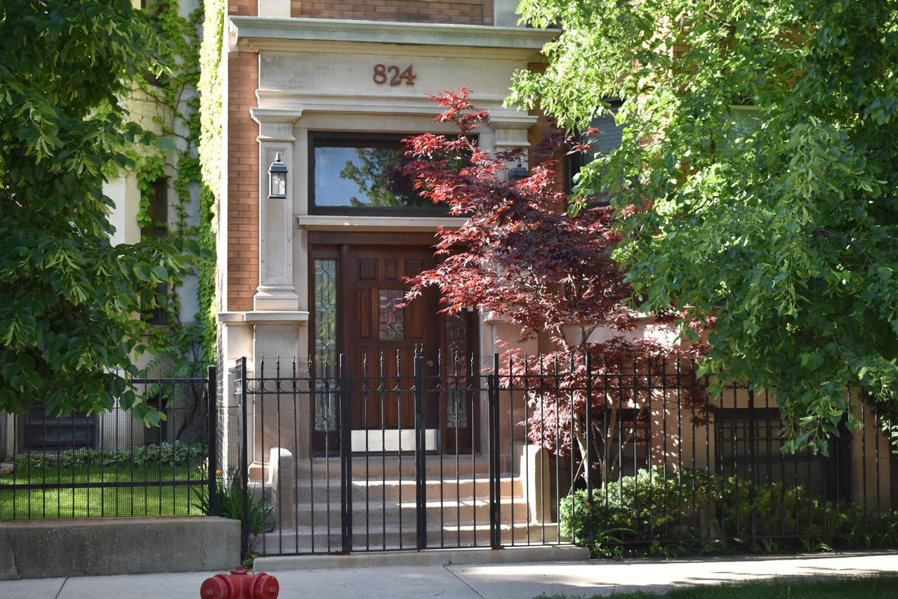 824 W Dakin St. #1, Chicago, IL 60613