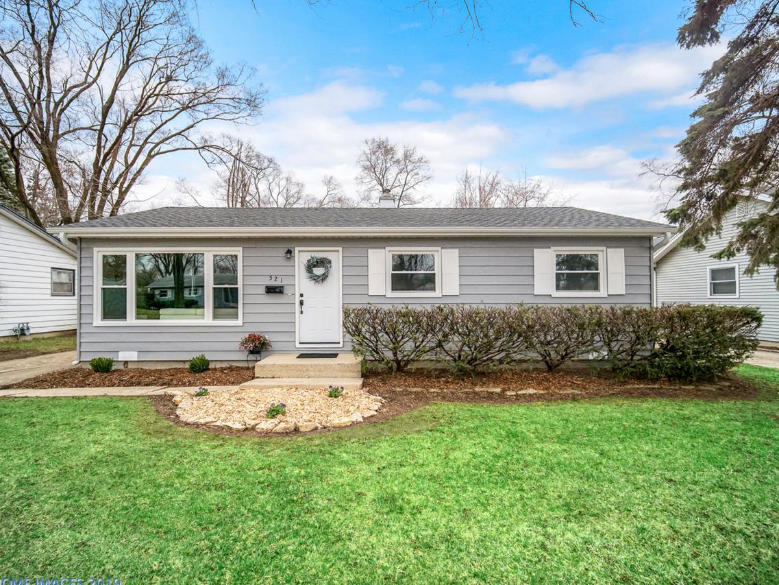 521 Bobby Ln., Mundelein, IL 60060