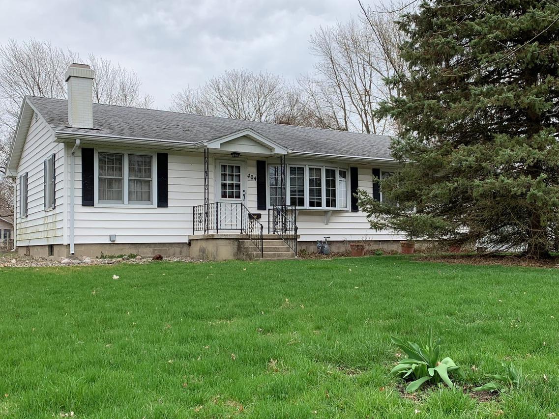 404 N 3rd St., Fisher, IL 61843