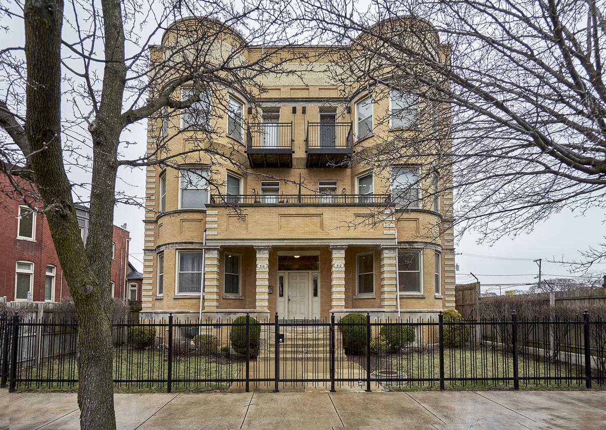 512 E Oakwood Blvd. #1, Chicago, IL 60653